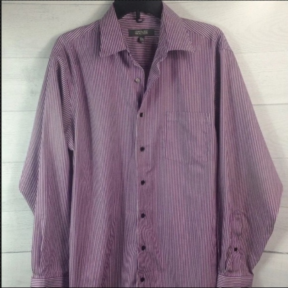 Keneth Cole Reaction Button down Striped short